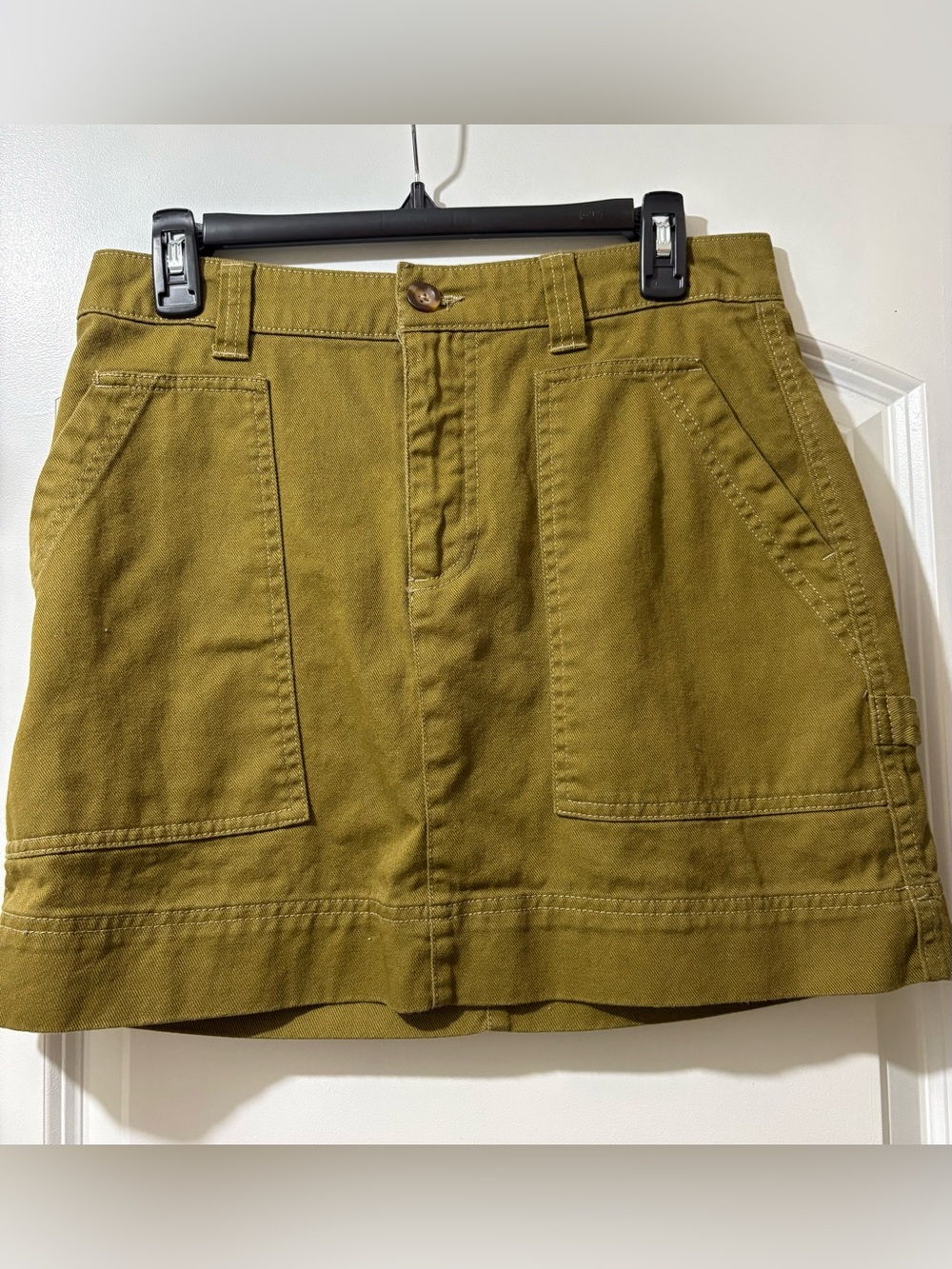 Old Navy Olive Utility Flat-Front Skirt